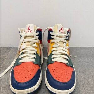 Women’s Nike Air Jordan 1 mid SE in ‘muti-colour’